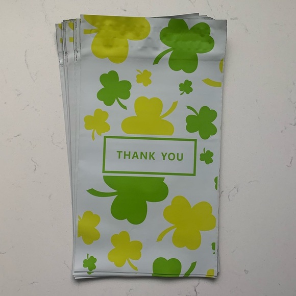 Clover Leaf St Patrick's Day Polymailer - 6x9 - Pack of 25 - Picture 5 of 6